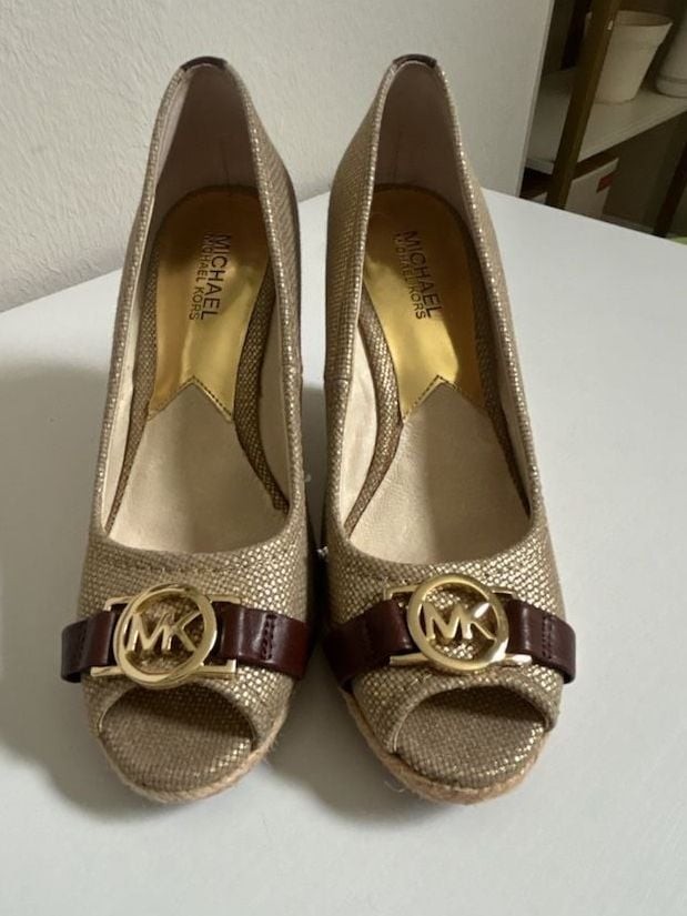 Michael Kors Gold Metallic Peep Toe Espadrille Wedge Heels
