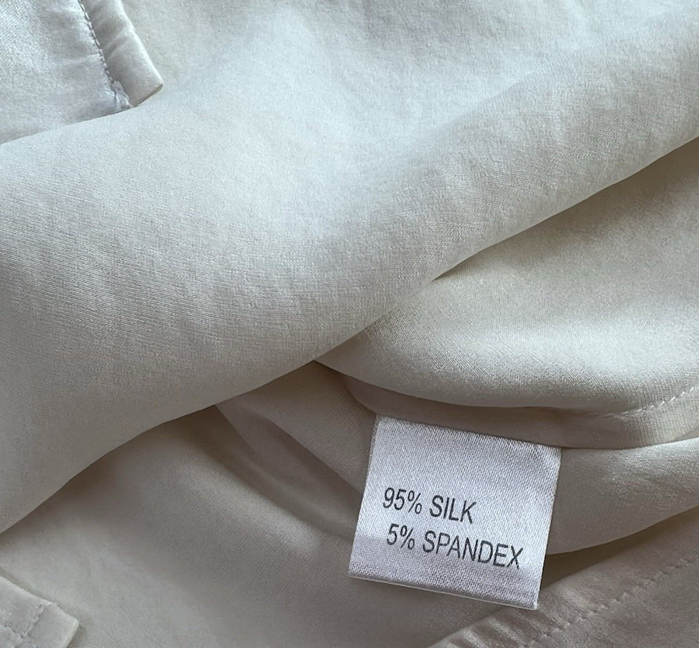 ST. JOHN Ecru Vanilla Logo Button Front Blouse Shirt Silk / Spandex Sz 10