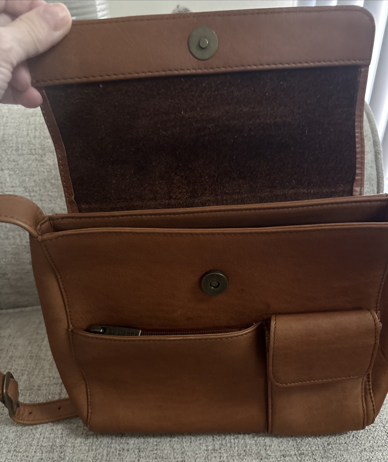 Le Donne Premium Full-Grain Colombian Tan Brown Vaquetta Leather Crossbody Bag