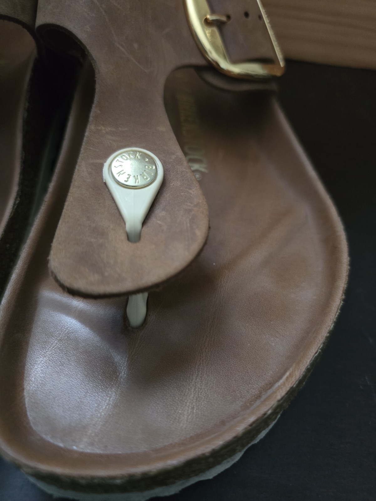 Birkenstock Gizeh Big Buckle Cognac Oiled Leather Sandals Gold Hardware Size 40