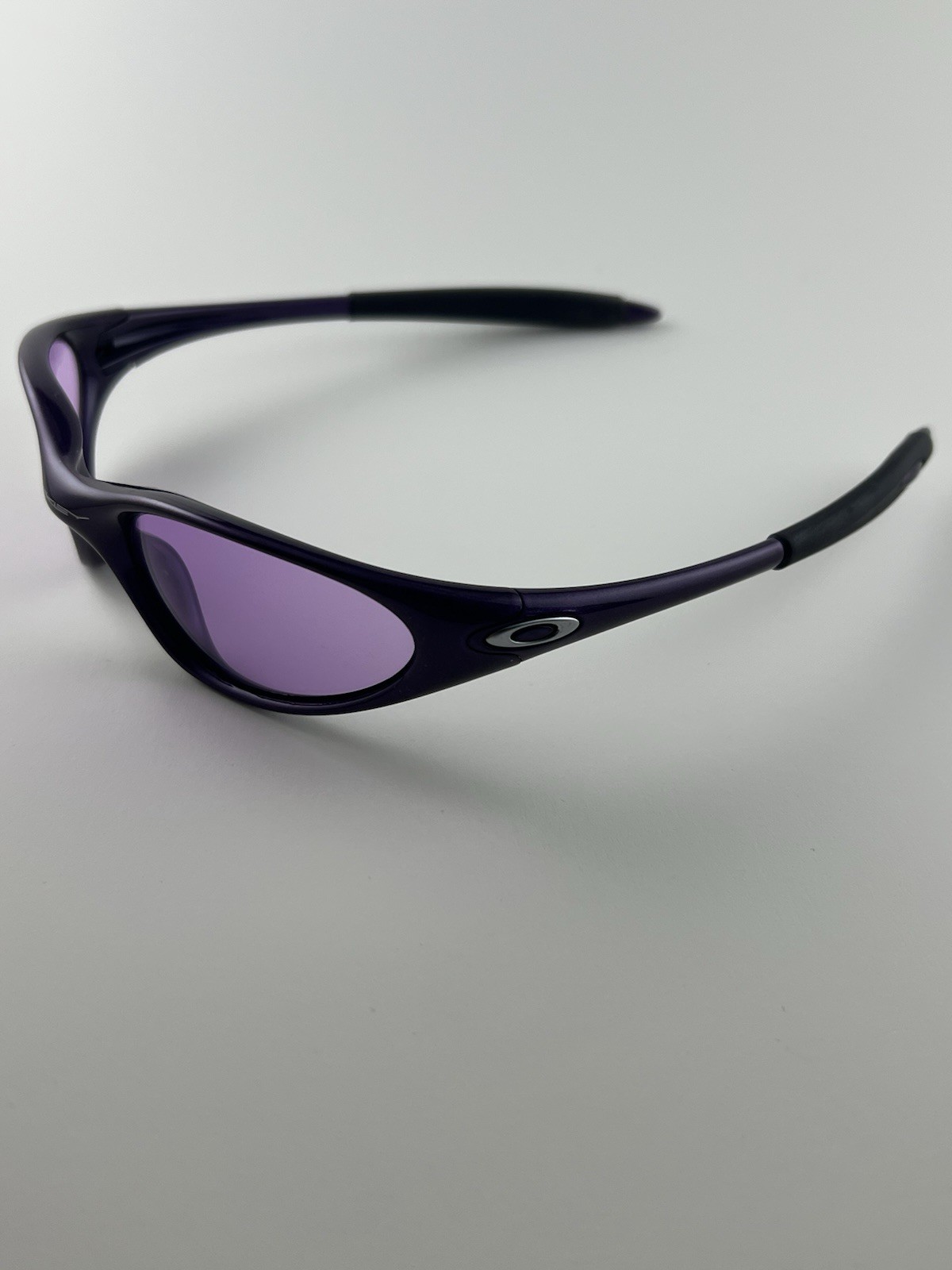 Oakley Minute 1.0 Violet Purple Frame Violet Lens+Box 04-090 Silver Icons XX NEW