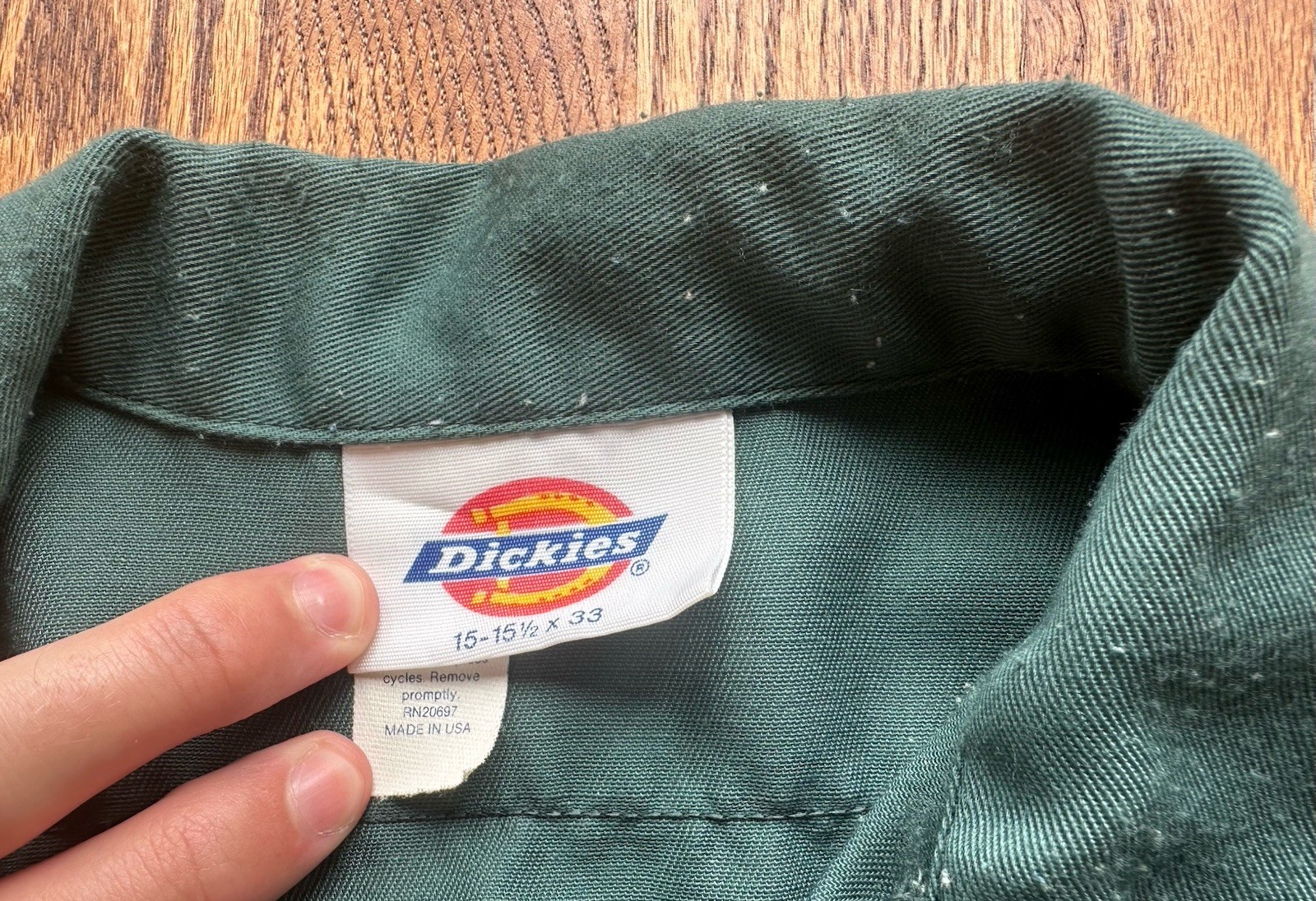 Dickies Men’s Twill Work Shirt Green Long Sleeve Button 15-15 1/2 x 33