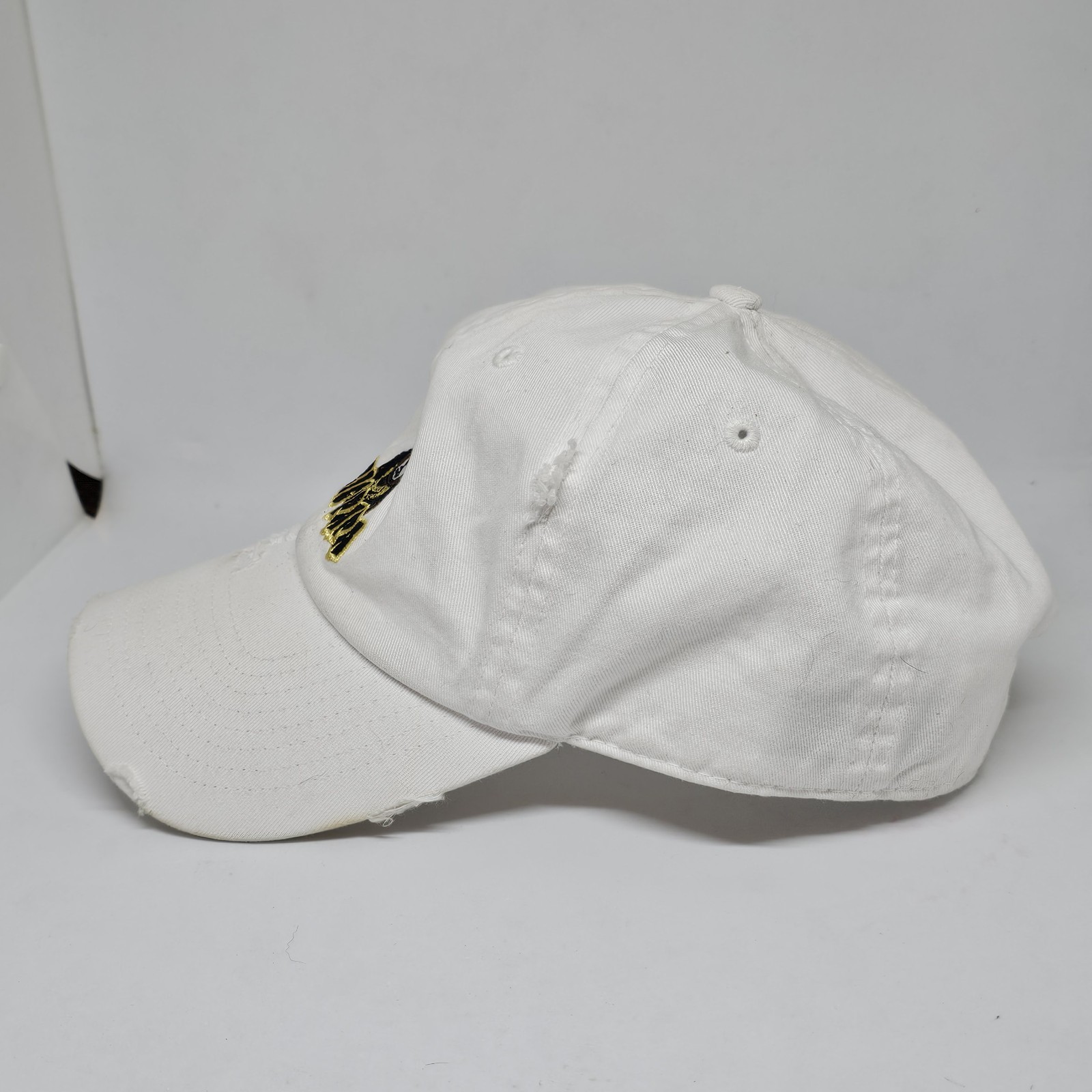 KBETHOS King Papa Bear Distressed 6 Panel Hat White Distressed