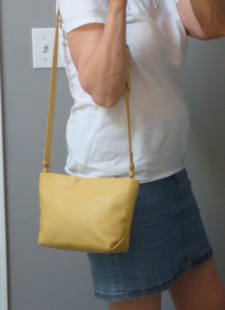 J CREW Yellow Soft Leather Oslo Crossbody Handbag Hobo Shoulderbag Lightweight