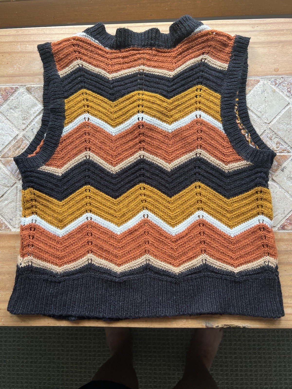 FCT Juniors S Multicolor Chevron Zigzag Knit V-Neck Sleeveless Sweater Vest #159