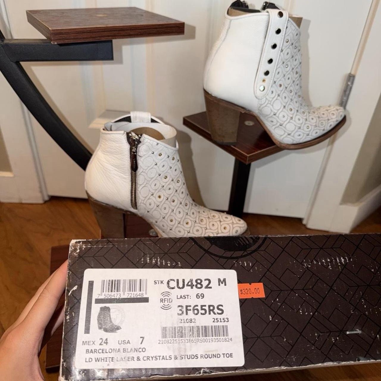 Cuadra Barcelona 3F65RS White Leather Western Studded Zip Ankle Bootie 7