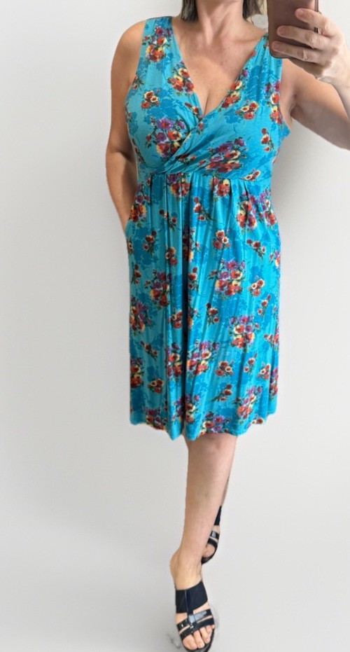 Garnet Hill Dress Women’s Medium Faux Wrap Pockets Colorful Floral Soft Knit