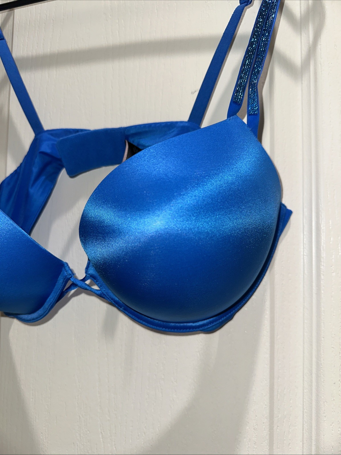 Victoria’s Secret Bombshell Plunge Add 2 Cup Sizes Push-Up Bra 38C Blue