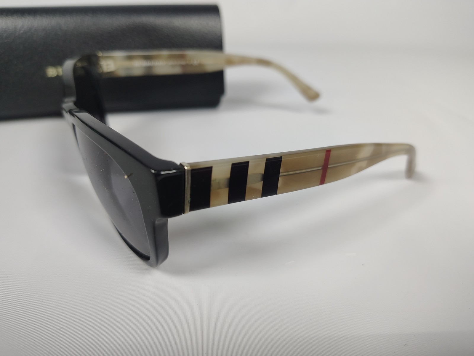 Burberry BE4226 3600/81 Polarized Sunglasses 55-18-145 Italy w/ Case