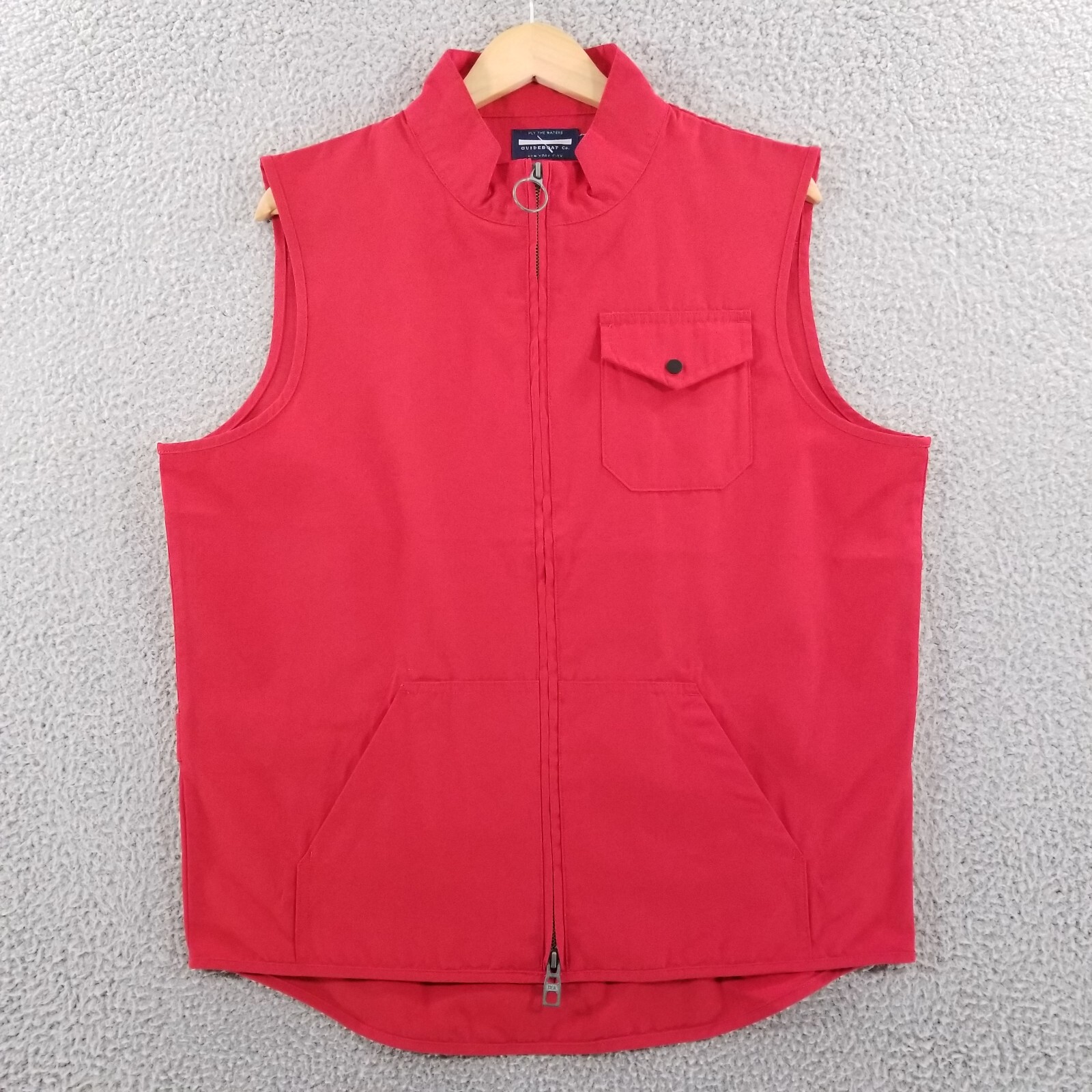Guideboat Company Sailing Vest Mens Medium Red Full Zip Boating Yacht Cuttyhunk