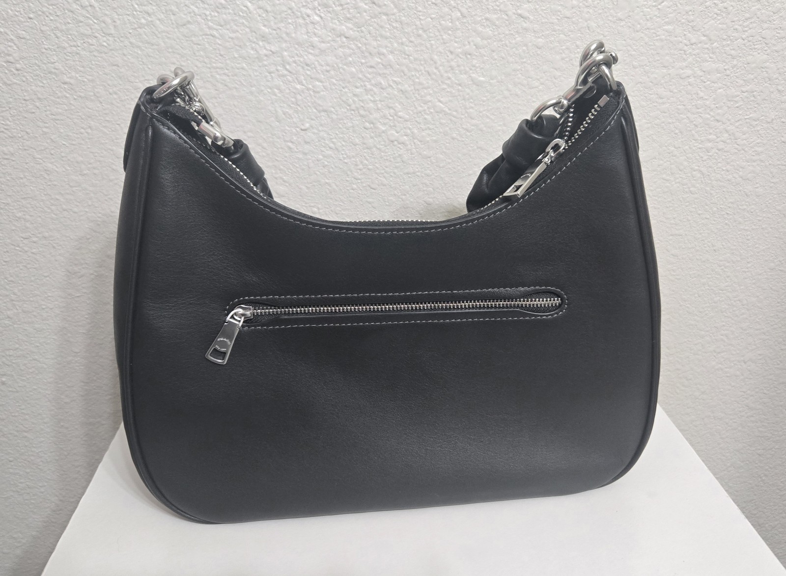 Coach Teri Hobo