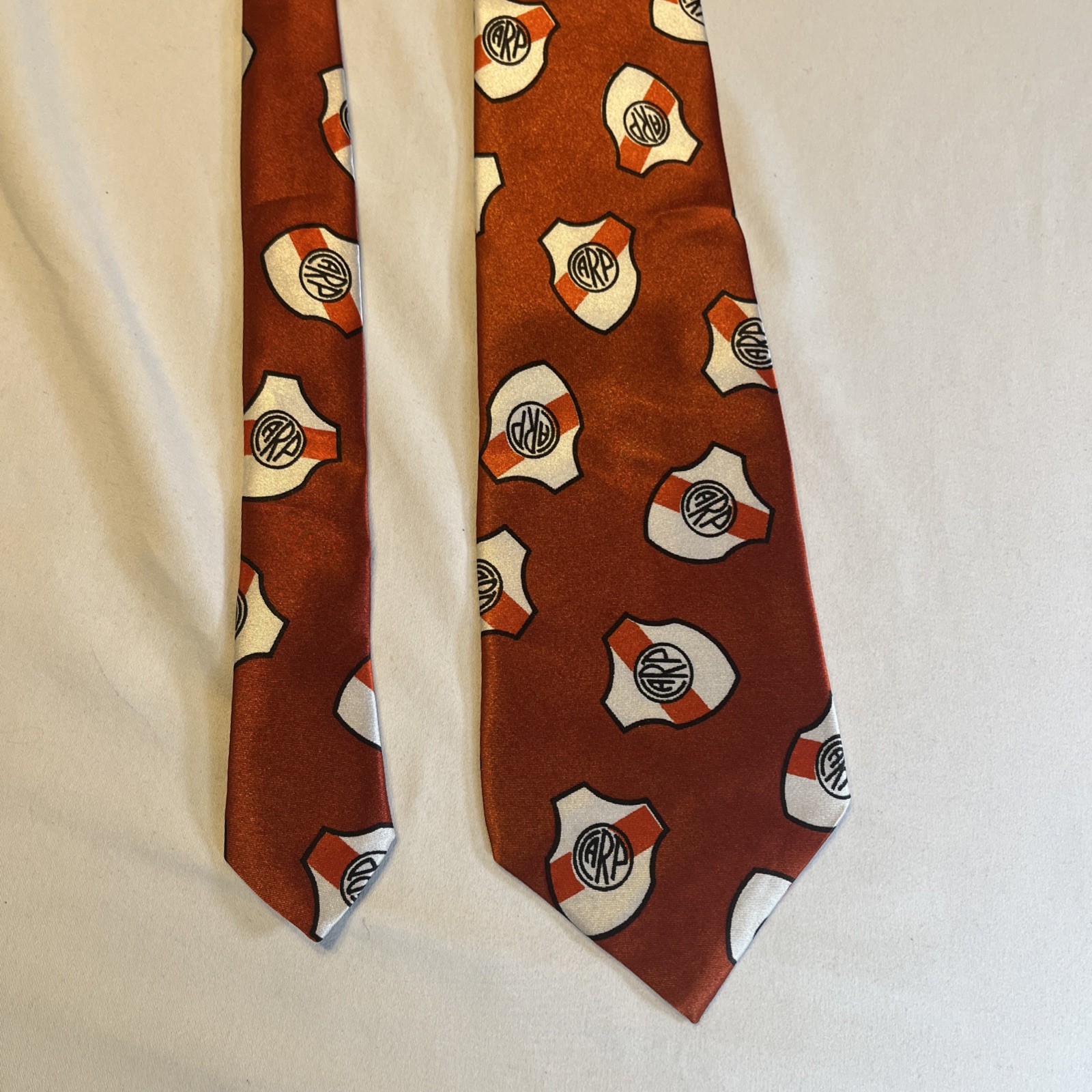 Necktie Argentina River Plate Futbol Soccer Hand Made Tie 56 x 3.5 Inches