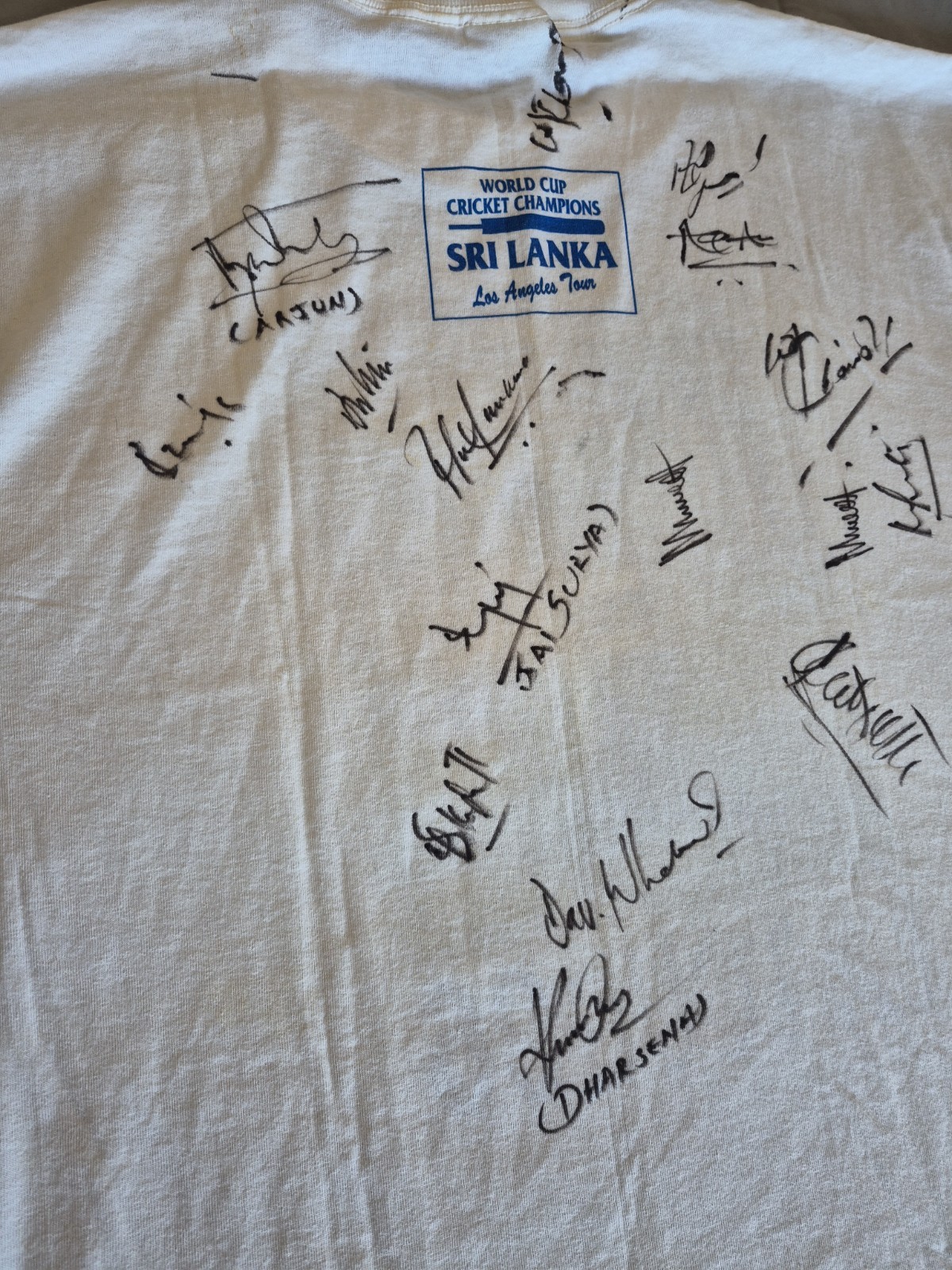 Vintage World Cup Cricket Champions Sri Lanka XL LA TOUR 96 Signatures On Back