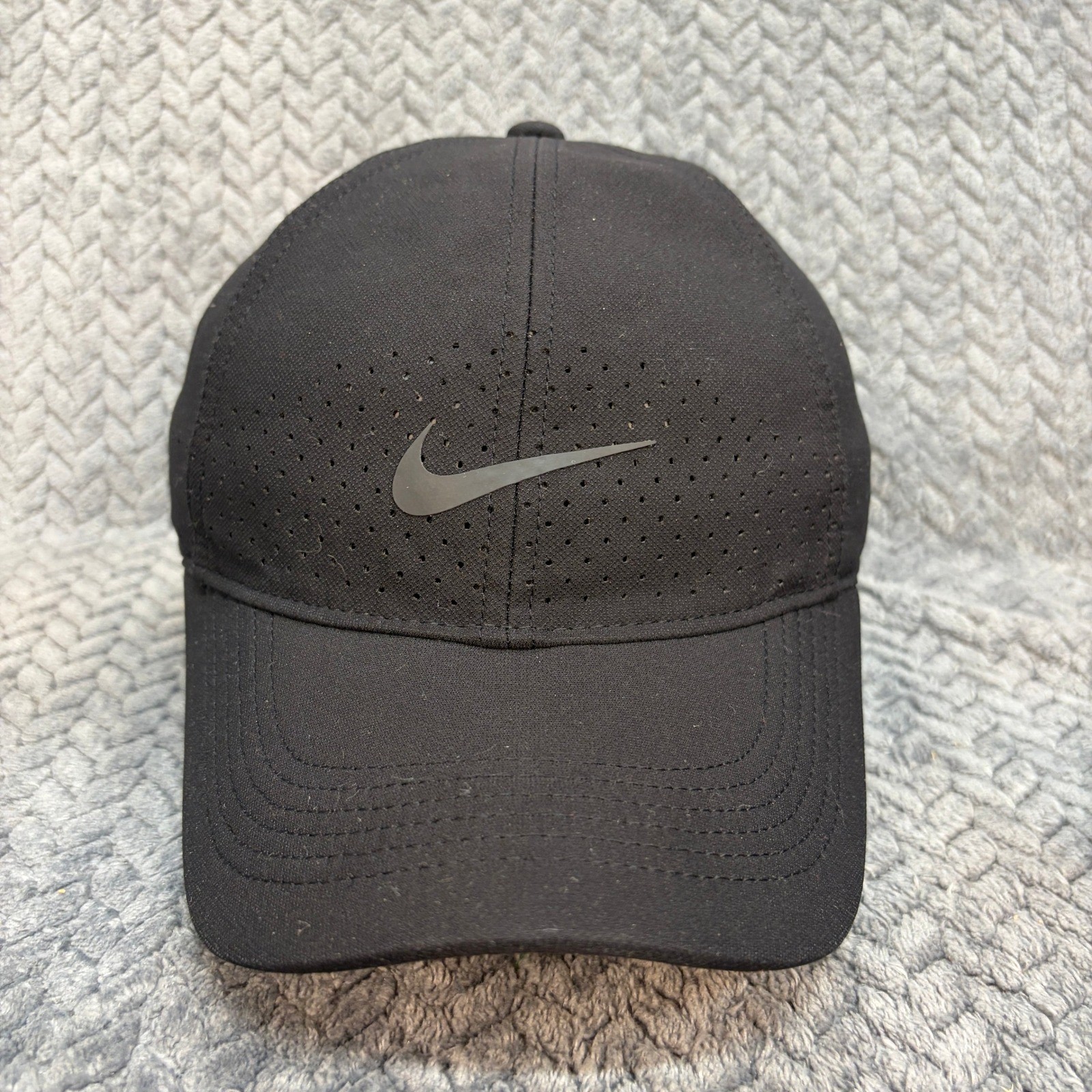 Nike Legacy91 Dri-FIT Black Perforated Adjustable Snapback Golf Hat Cap 0767