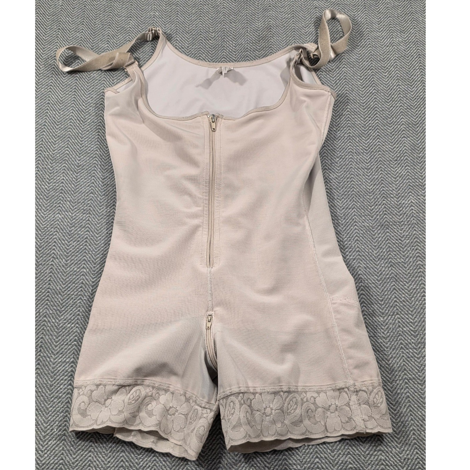 Ashley Boutique Beige Compression Shapewear Faja Bodysuit Lace Trim Size L