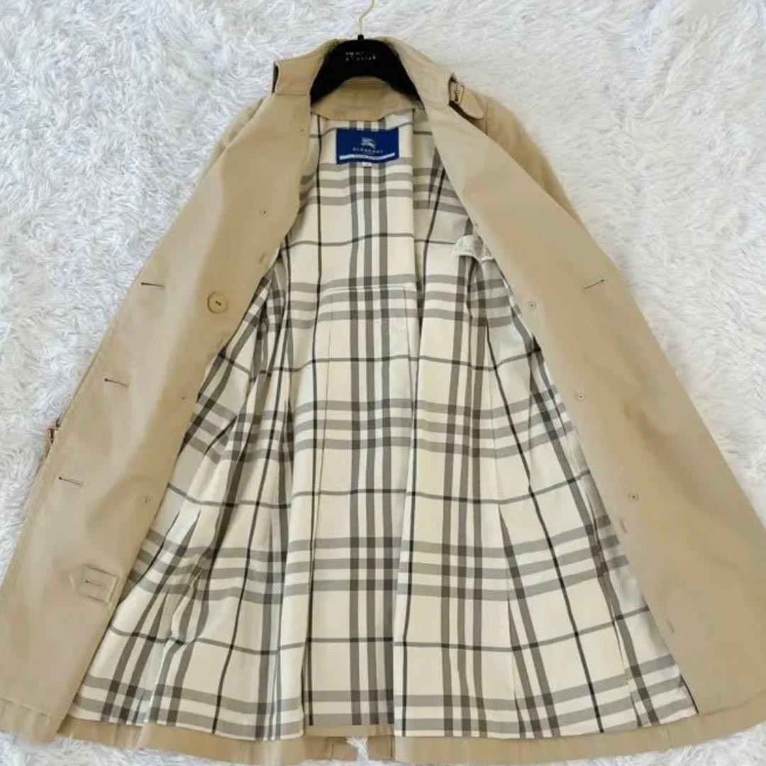 Burberry trench coat removable
