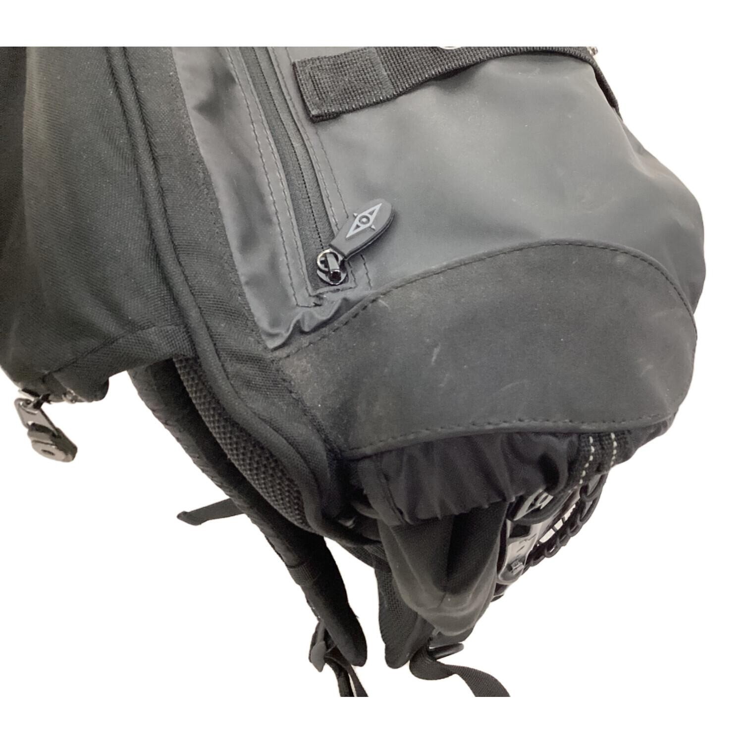 POINT 65 BOBLBEE 20L Backpack Black Hard Shell Moto w/ Belt Net Used
