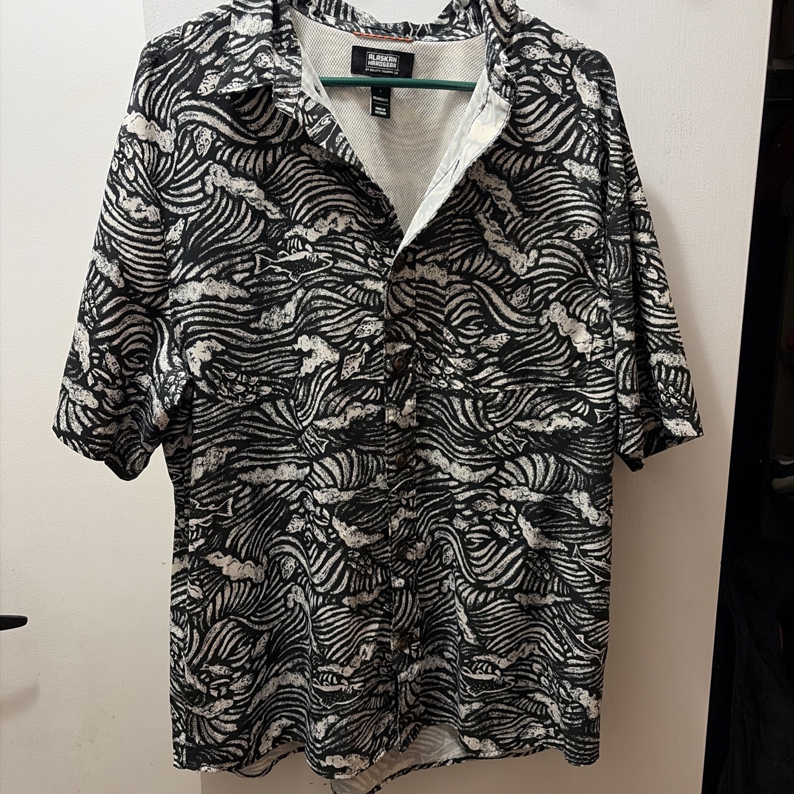 Alaskan Hardgear Men’s L Button Up Fish Shirt Relaxed Fit