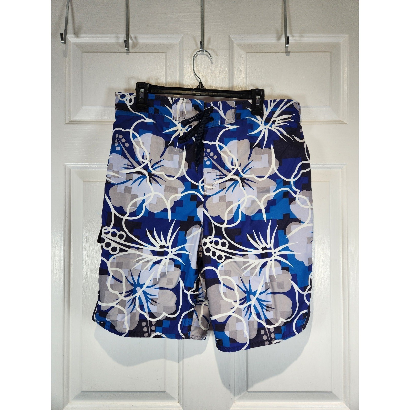 Men’s sz L Laguna Blue Tropical Patterned Swim Trunks Pockets