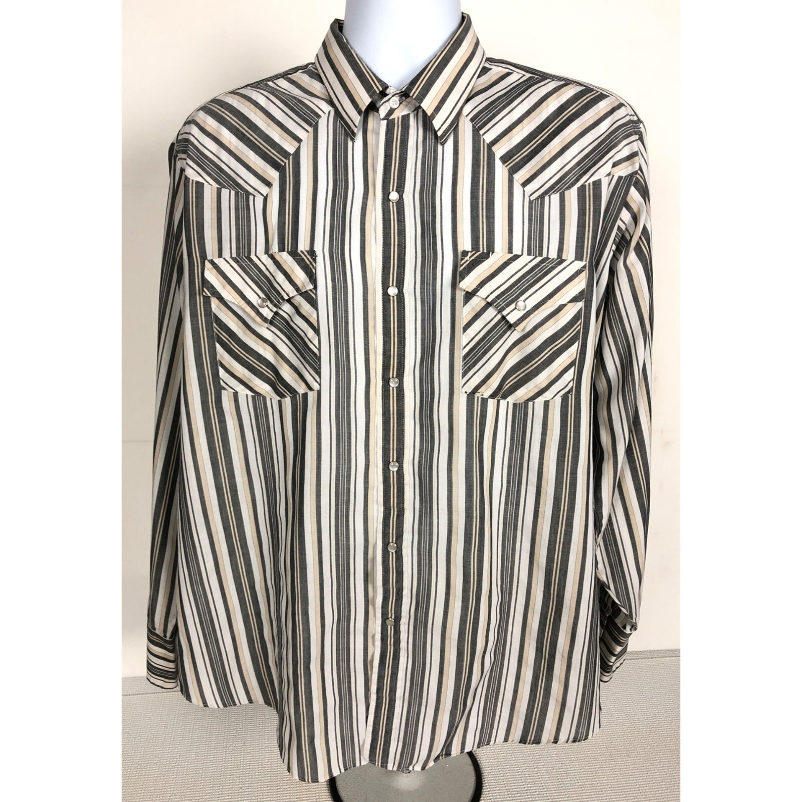 Ely Cattleman Mens Shirts Size XL Pearl Snap Long Sleeves 2 Front Pockets Stripe