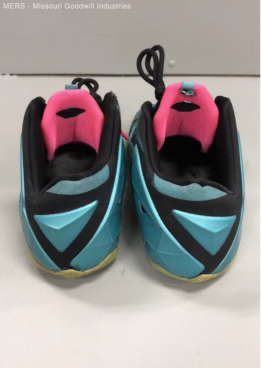 Nike LeBron 11 South Beach Teal Pink Black Basketball Shoes 616175-330 Size 10