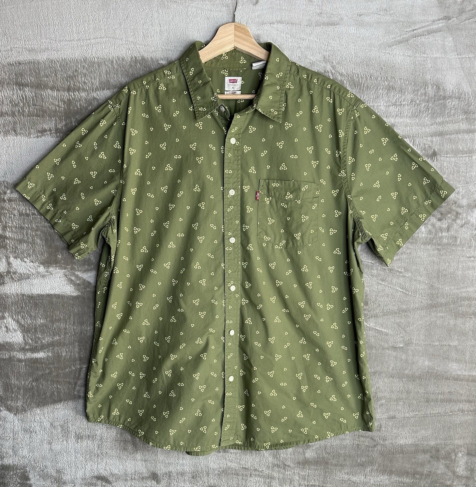 Levi’s Men’s XL Green Geometric 100% Cotton Button-Up Shirt Western