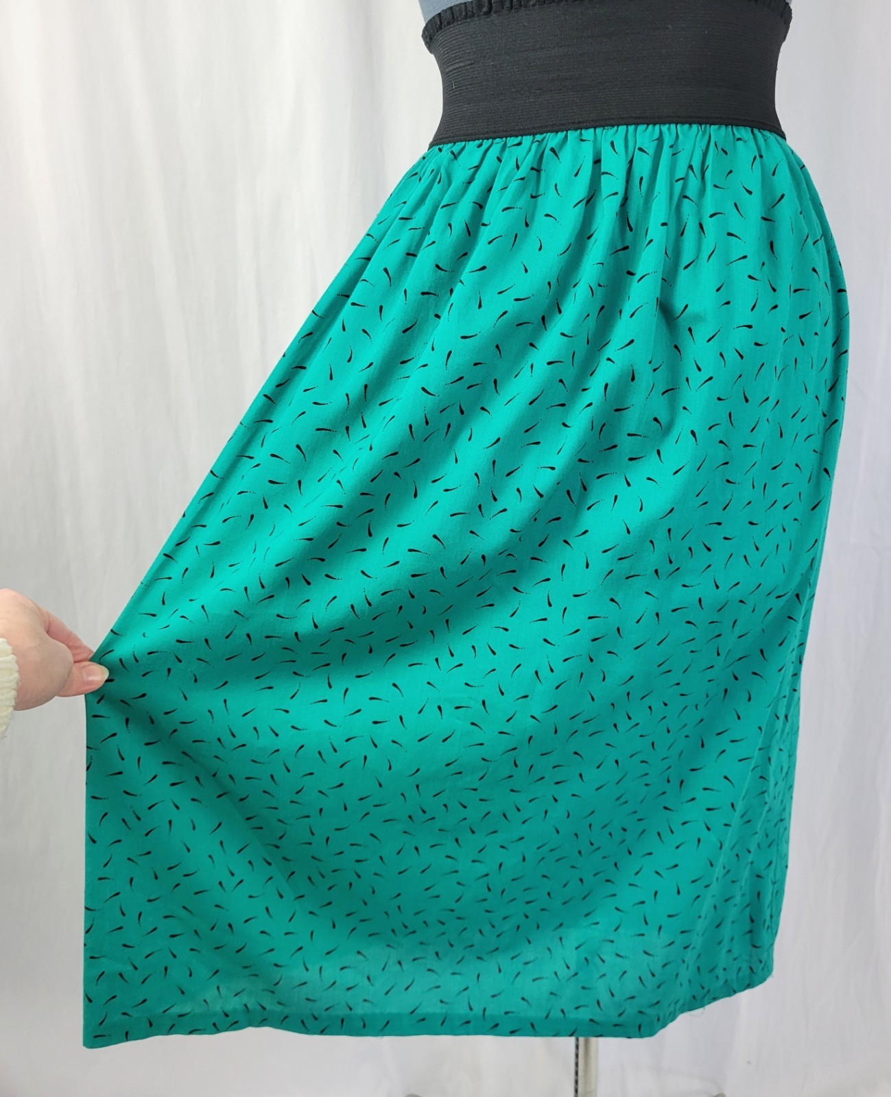 Vintage Wide Black Elastic Waistband Skirt w Teal Green Patterned Skirt Size 9