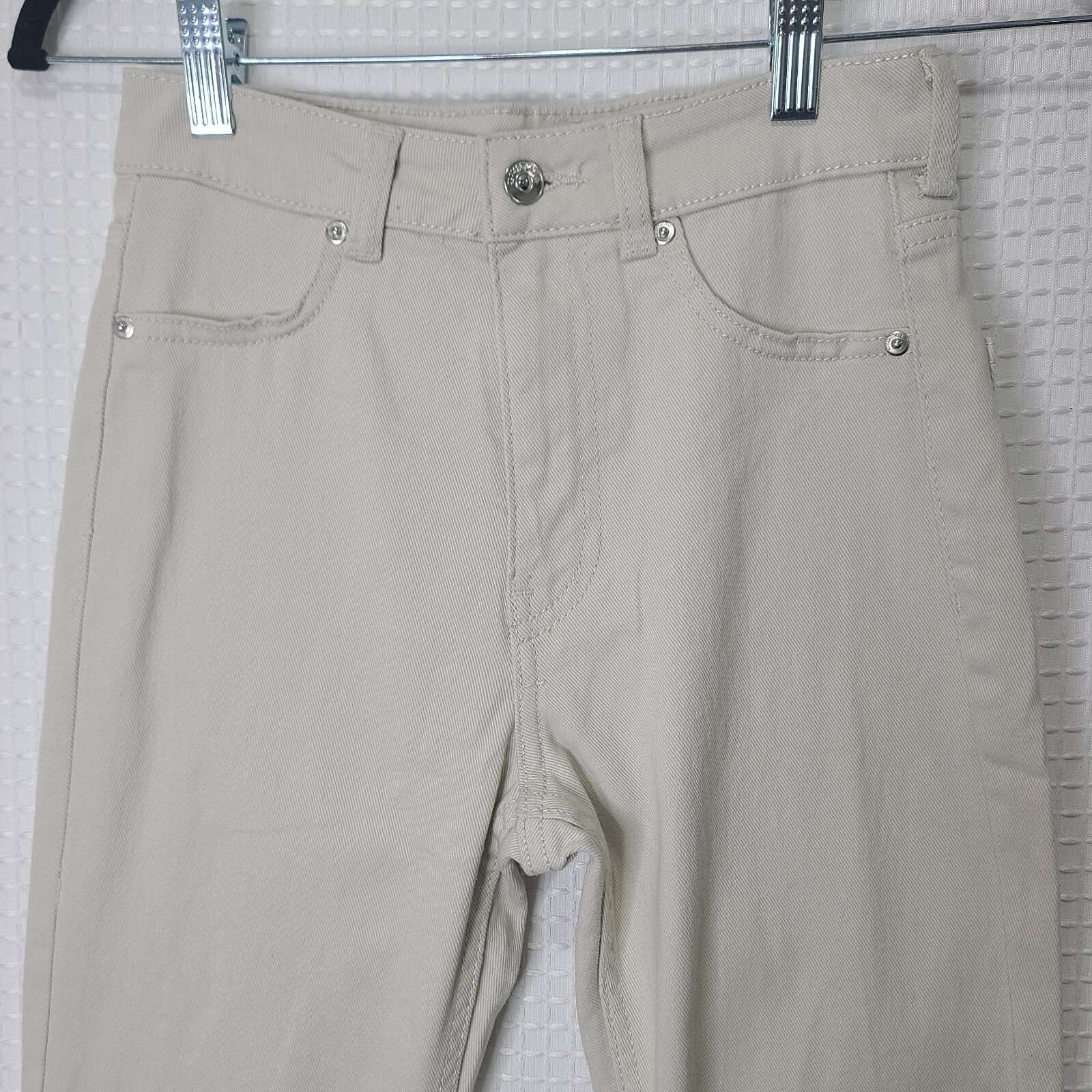NWD Divided Womens Sz 4 Light Beige/Tan Flare Leg Retro Jeans *Lt Stain