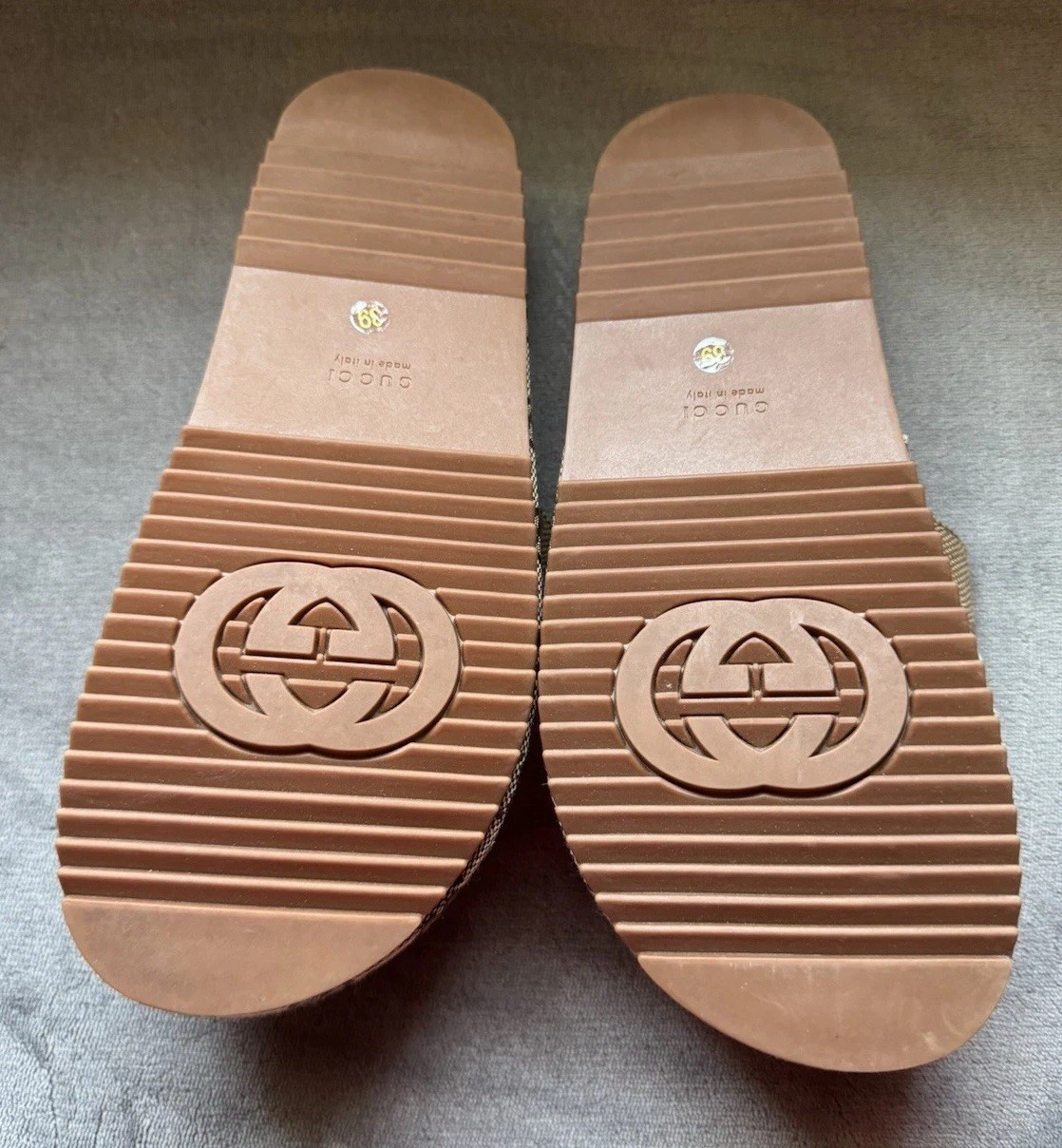 Womens Gucci Angelina Maxi GG Platform Slide Sandals Size 8.5 Or 39