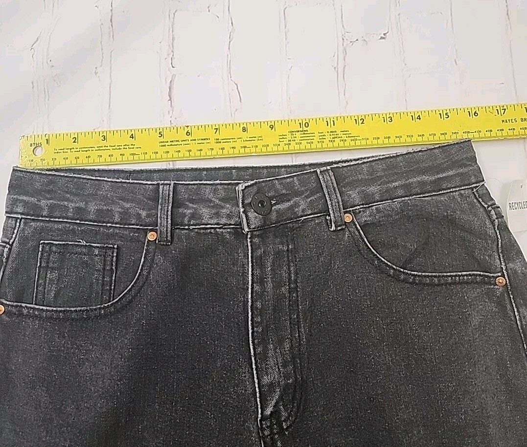 NWT Blue Savvy Jeans Womens Size 9 Mom High Rise 90s Distressed