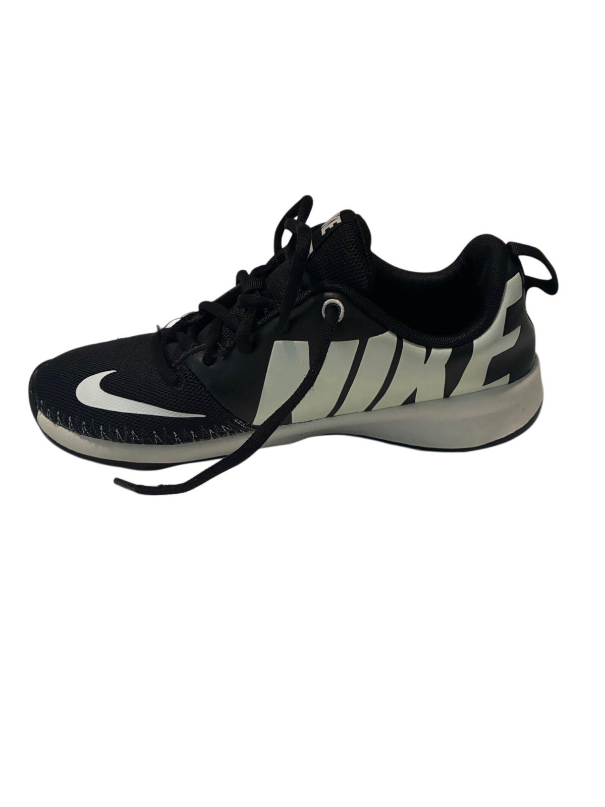 Nike Team Hustle D7 Low Black/White Youth Size 6Y Shoes