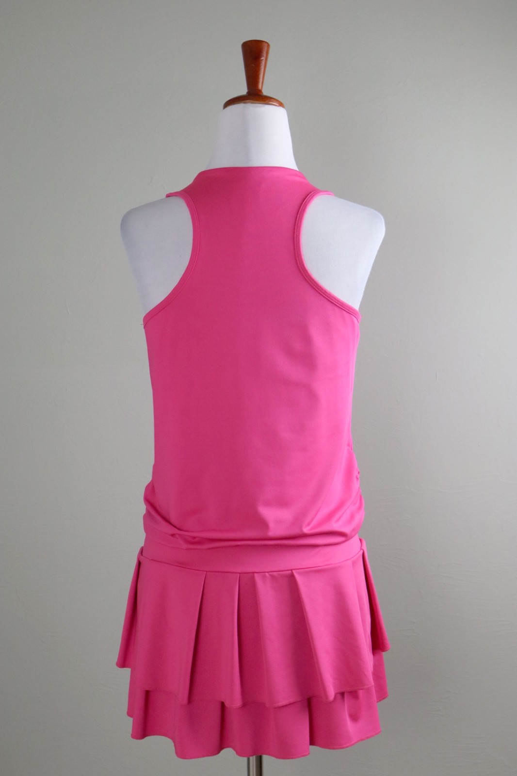 LUCKY IN LOVE $101 Solid Pink Stretch Tennis Pickleball Dress Size Medium 8 / 10