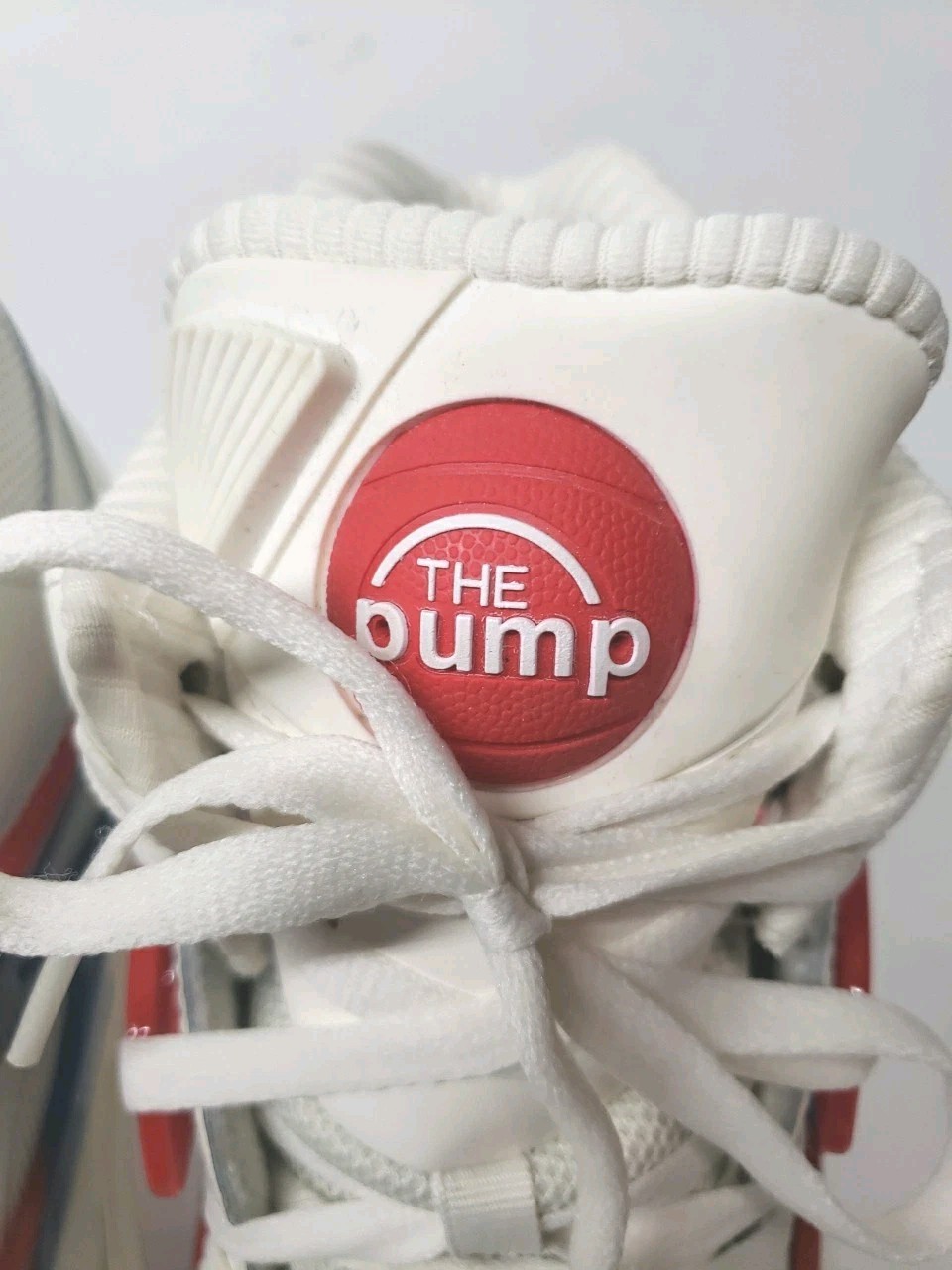 Reebok Basketball Pumps Omni Zone II White Size 12-V.V.N.D.S! FLAWLESS 🔥🧊