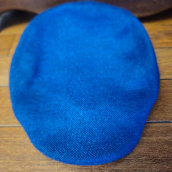 GOORIN BROS Wool Blend Medium Blue Golf Flat Paperboy Cap is O/S. Silk Lined