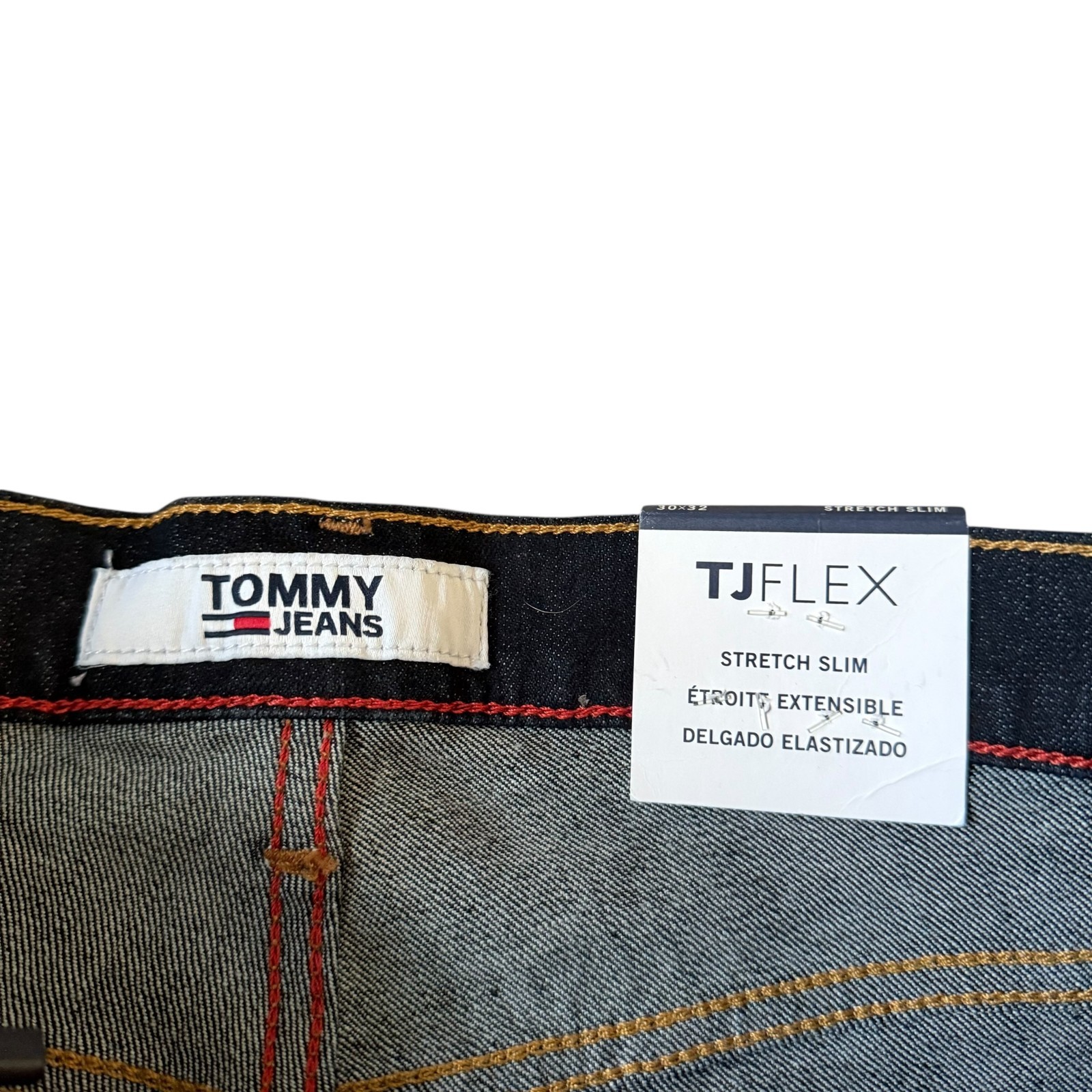 NWT Tommy Hilfiger Men’s Stretch Denim Slim Fit Slightly Tapered Leg Rinse Jeans