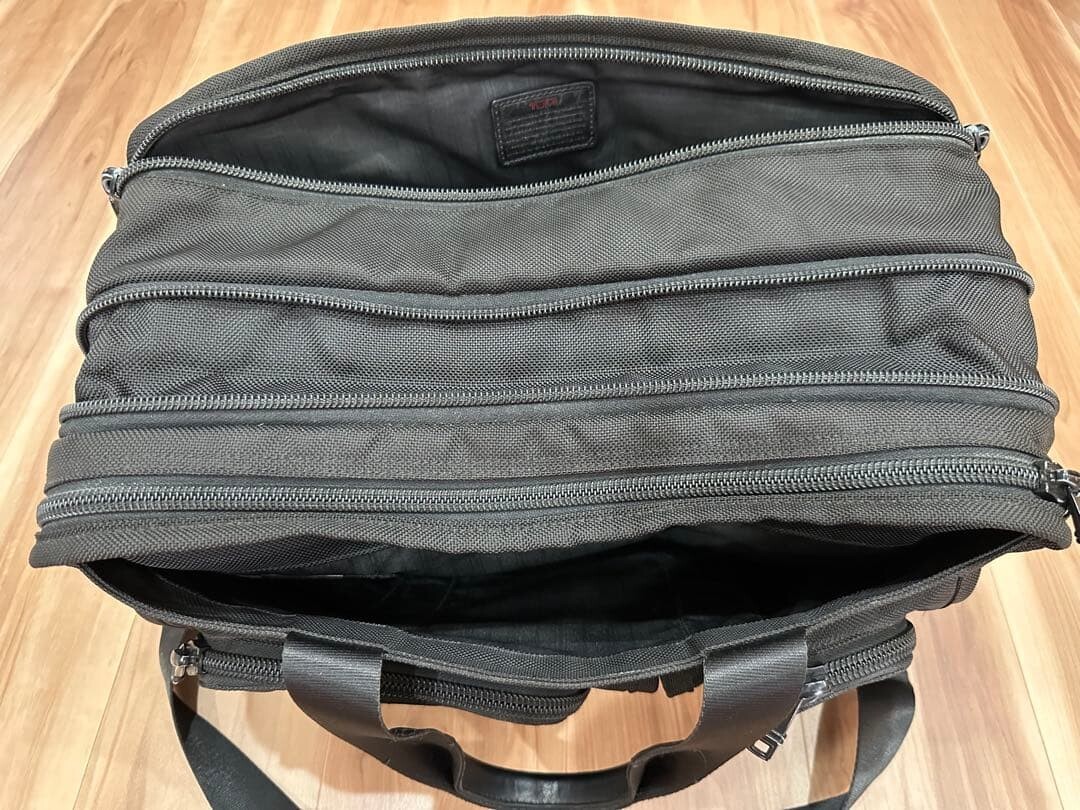 TUMI 26160DH Black Ballistic Nylon Expandable 2Way Business Briefcase Laptop Bag