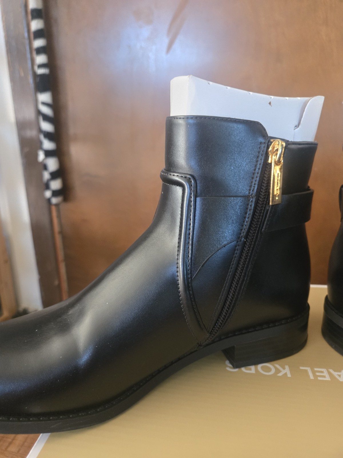 1/7Michael Kors Carmen black leather ankle boho festival classic booties Size 7