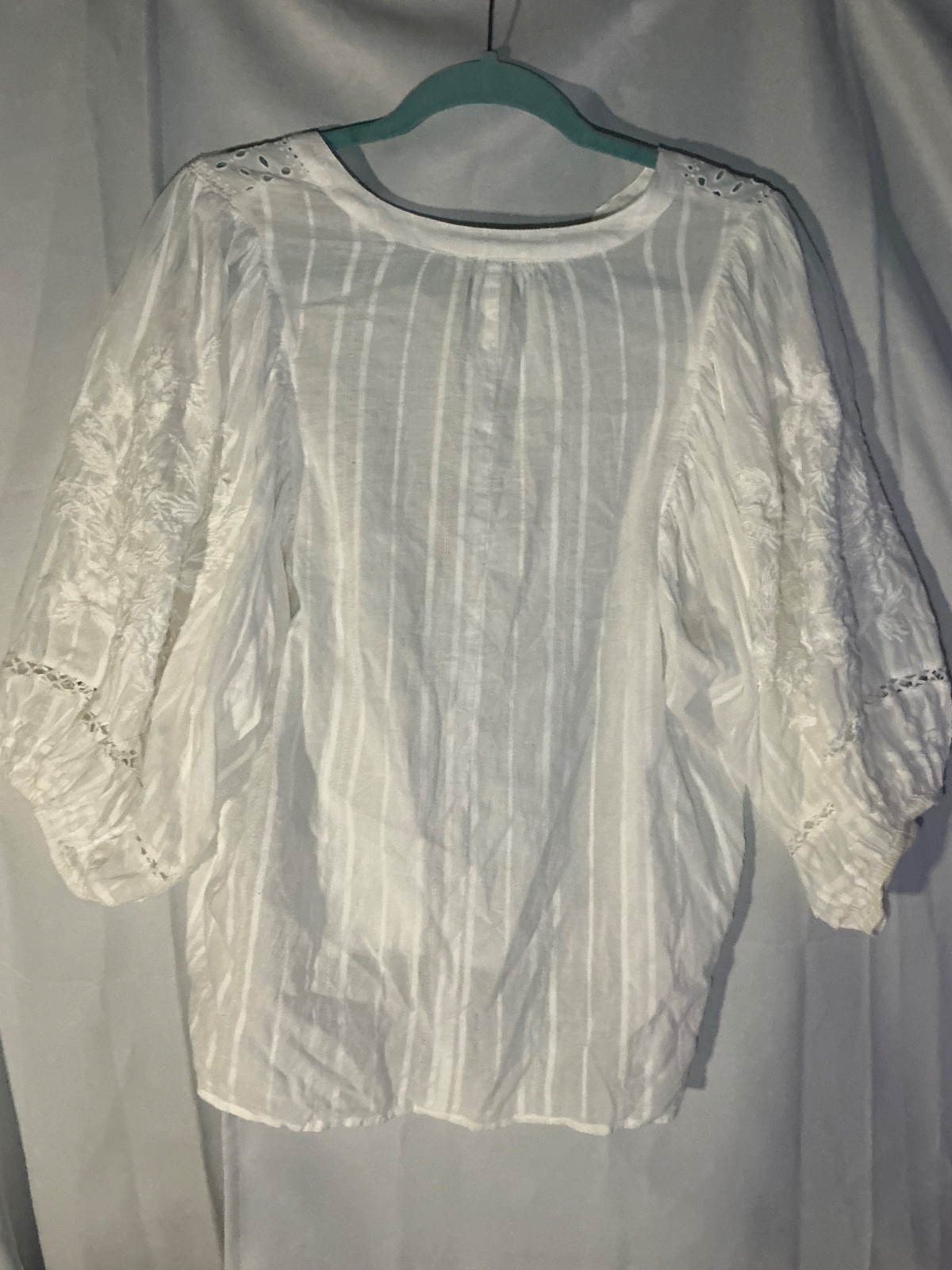 Sundance White Cotton Embroidered Peasant Blouse Size M Short Sleeves and Sheer