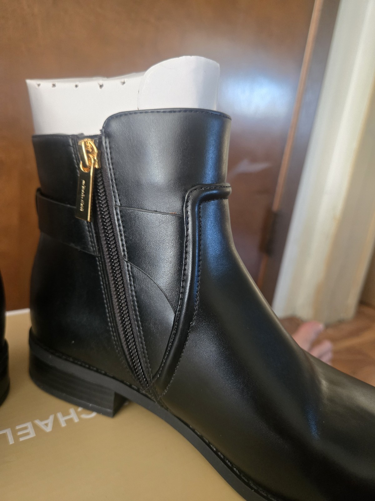 1/7Michael Kors Carmen black leather ankle boho festival classic booties Size 7