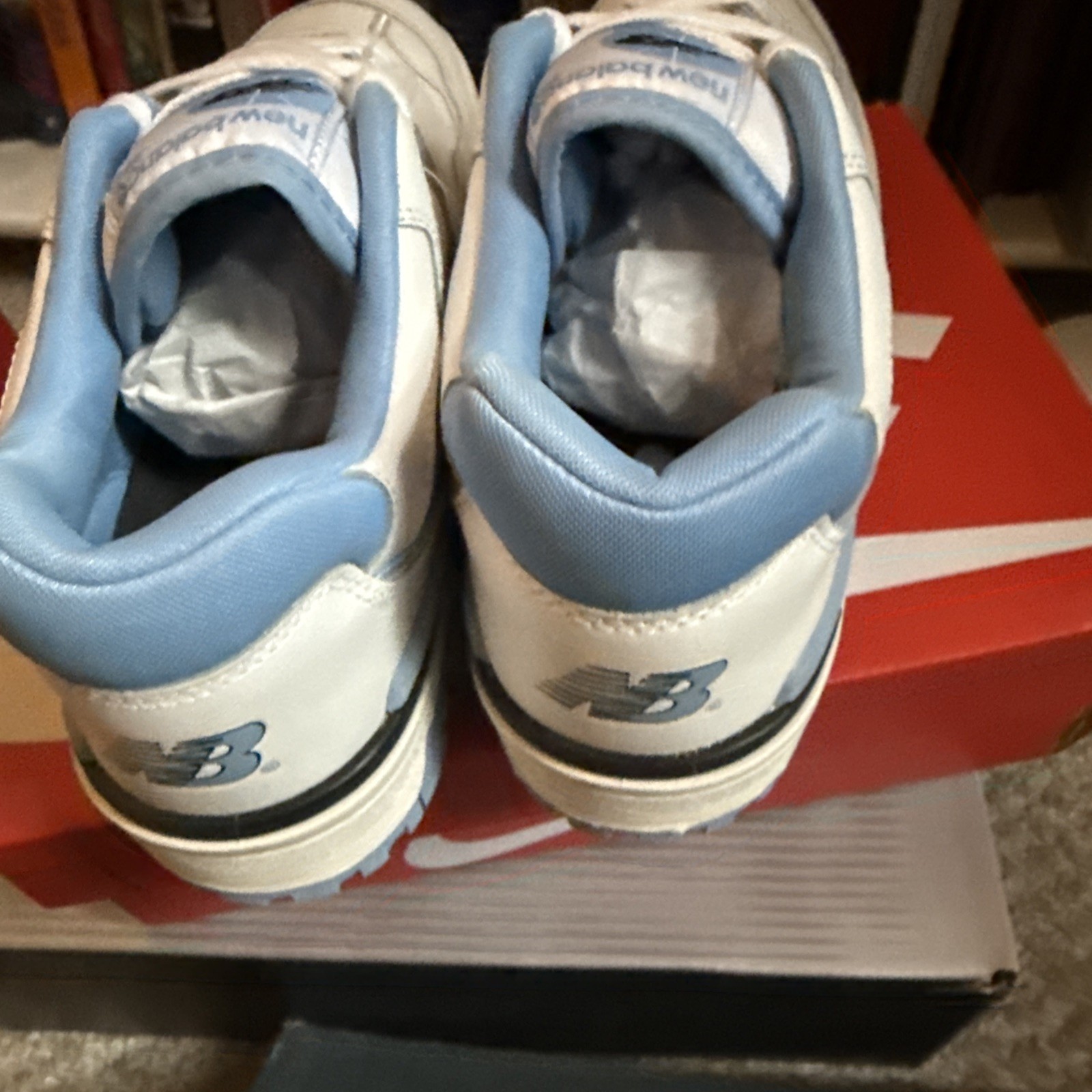 New Balance 550 UNC White University Blue BB550HL1 Size 11 Men’s New Damaged Box