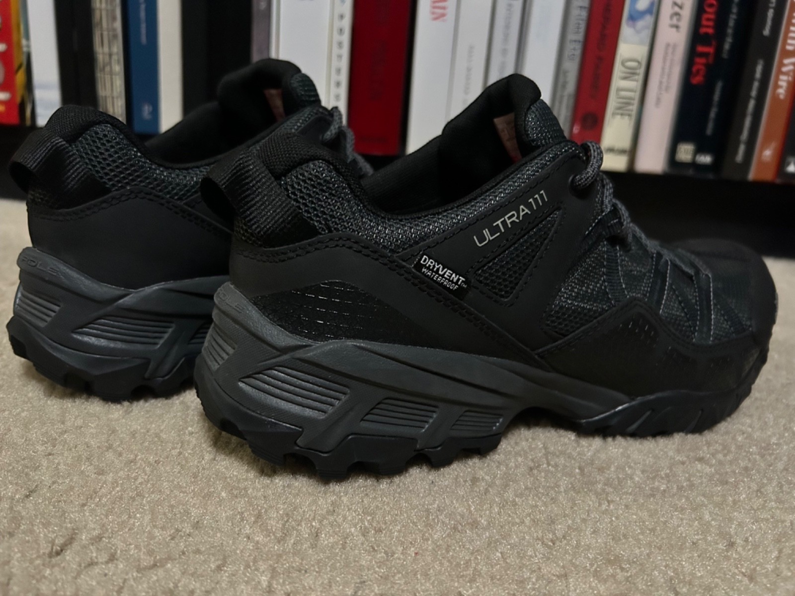The North Face Ultra 111 Mens SIZE 10 Trail Hiking Shoes Dark Shadow Gray/Black