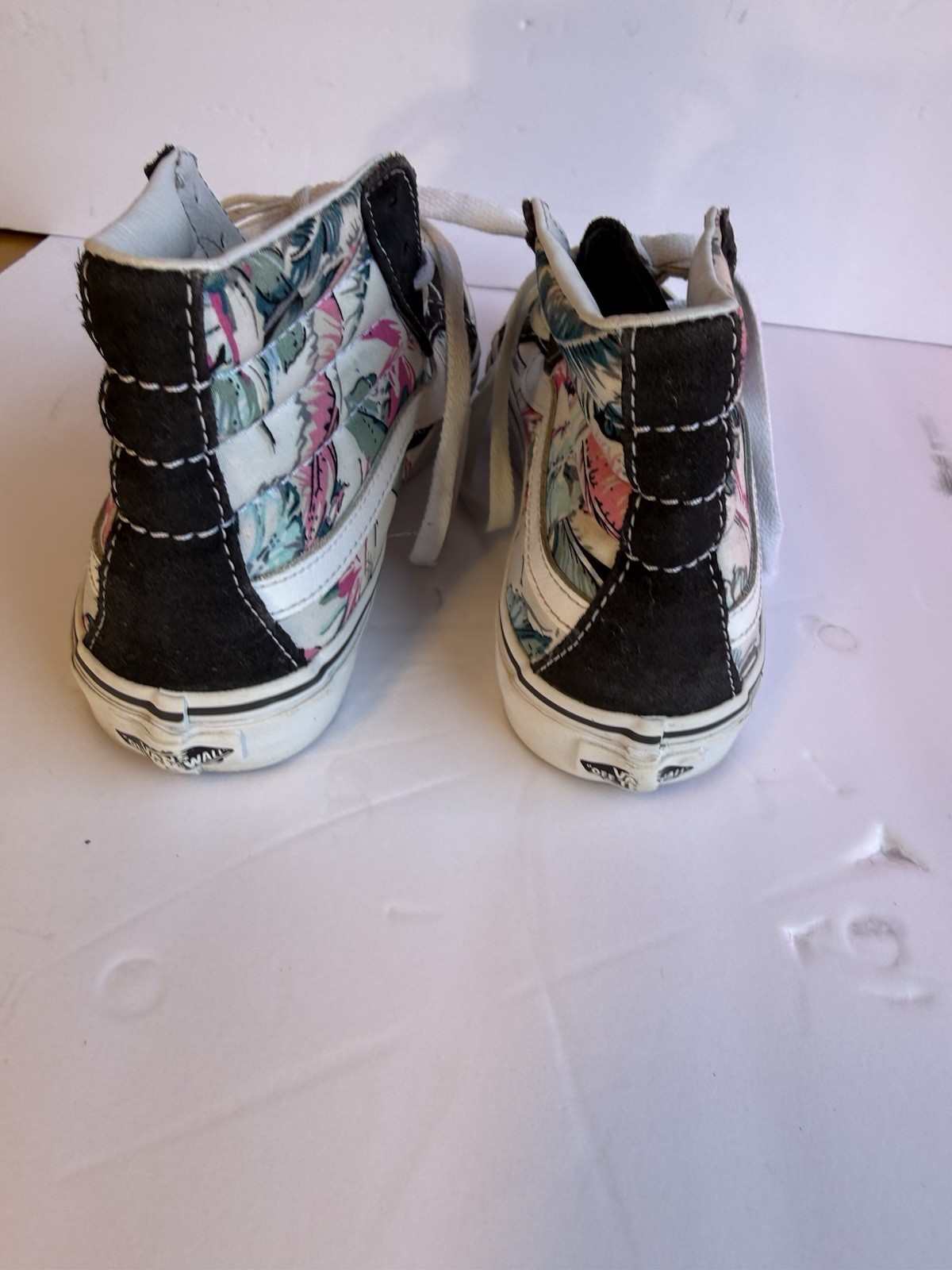 VANS Sk8-Hi High Top Skate Sneaker Floral Print Black/White Lace-Up 7W. 5.5M