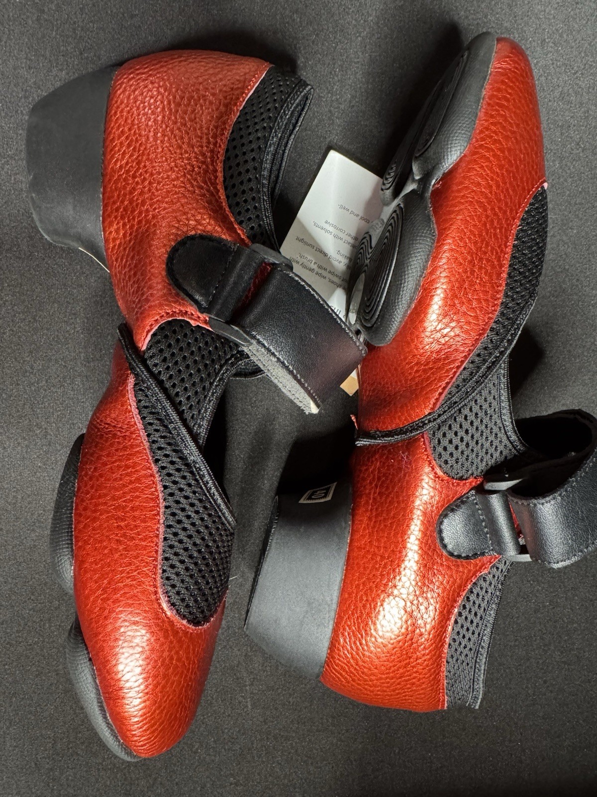 Womens Dance Practice Shoes Closed Toe Split Sole $45.55 Size 8.5 RED/BLACK