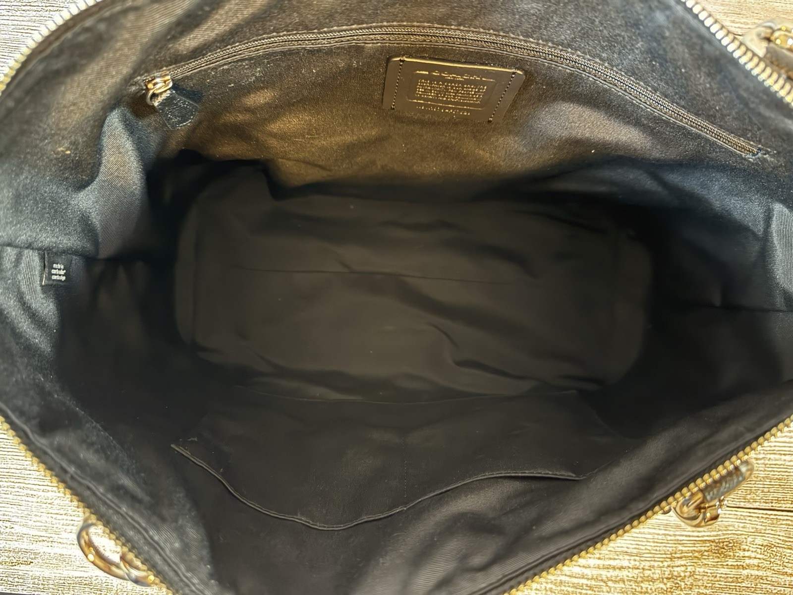 Coach Classic Ava Tote Bag Black Crossgrain Leather Zip Top Silver Hardware