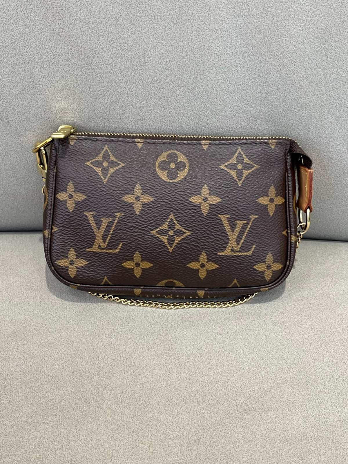Louis Vuitton Mini Pochette Accessoires Monogram Canvas Chain Shoulder Bag Auth