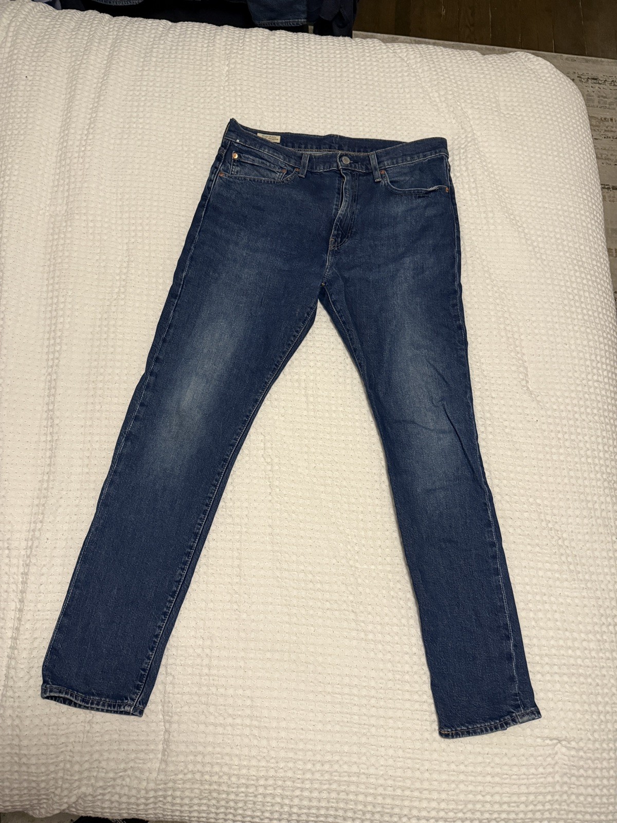 Levi’s Premium 512 Slim Taper Jeans, Men’s 34×32, Dark Wash, Excellent Condition