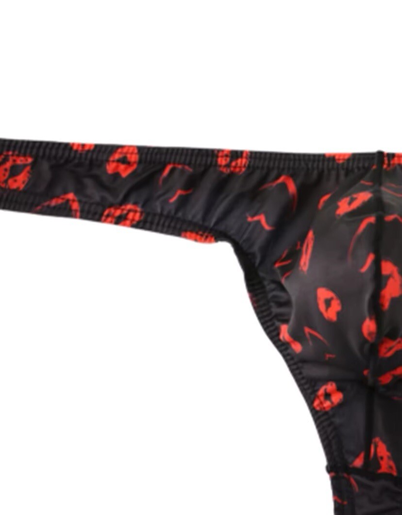 Mens Kiss Pattern Black Thong. Size XL (See Details)