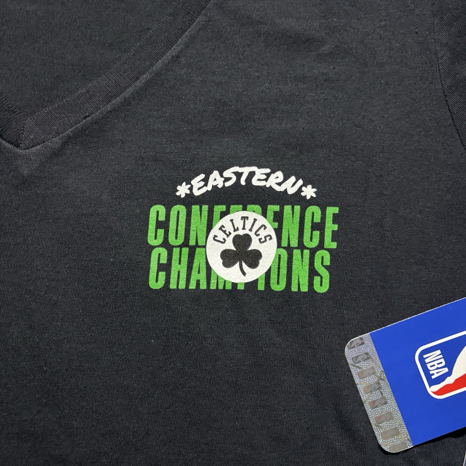 Fanatics Womans NBA Boston Celtics Eastern Conference ’21 ’22 Black Med V-Neck