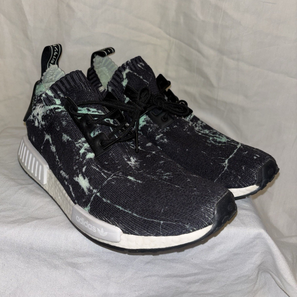 adidas NMD_R1 Boost Men’s Low Top Lace Up Knit Sneakers Black/White Marbled