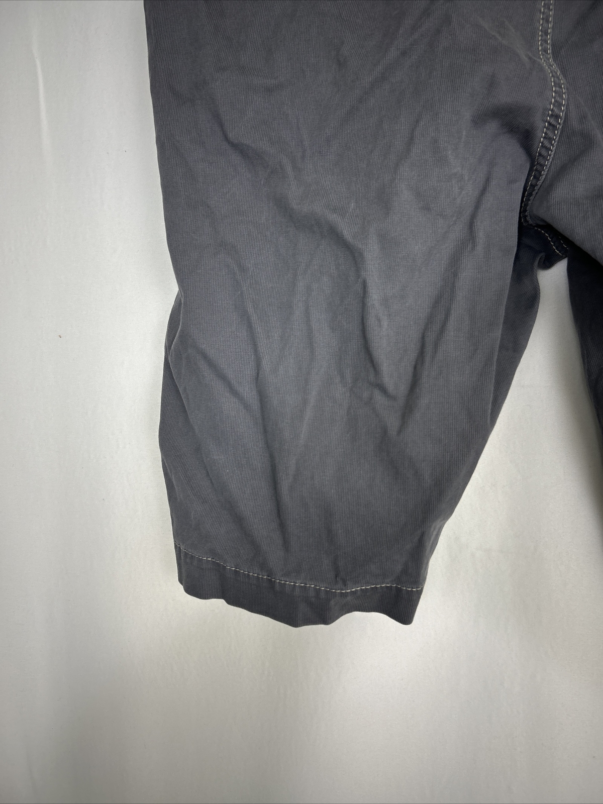 Tommy Bahama Mens Shorts Gray Cotton Spandex 36×10 Outdoor Beach Golf